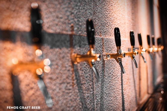 Cerveza de MicroCraft que elabora el equipo