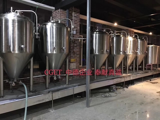 Equipo micro 2BBL 3BBL de la fermentación de la cervecería de la fermentadora cónica comercial de Cylindro