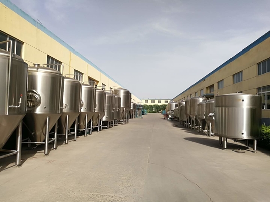cadena de producción de la cervecería de la malta 3000l equipo de la elaboración de la cerveza de la caldera del arte del gran escala