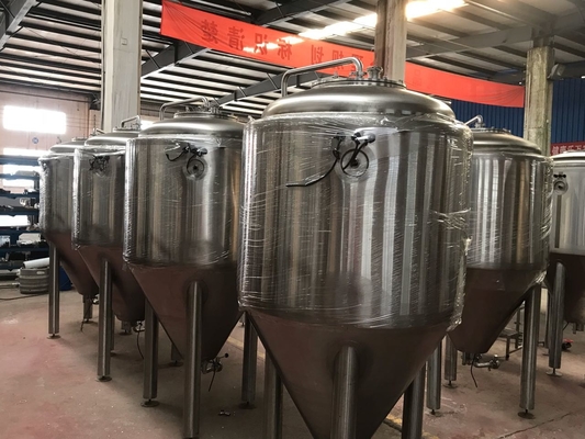 equipo del Microbrewery del arte de 500L 1000L pequeño, micrófono de la cerveza que elabora sistemas
