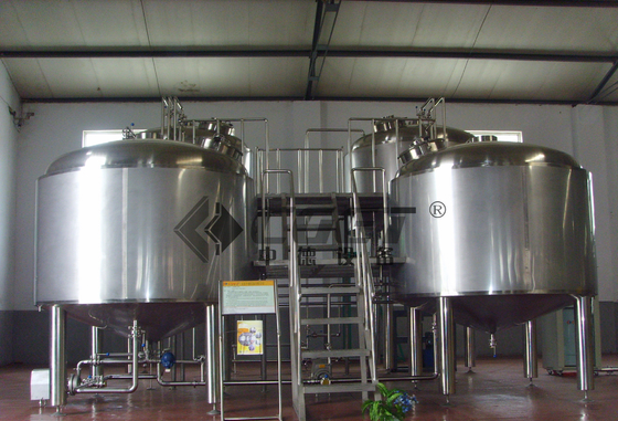 Cerveza brillante semi auto del acero inoxidable del tanque de la cerveza que elabora la calefacción de vapor del sistema