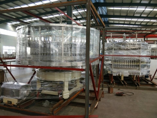 Cadena de producción de alta velocidad de la cervecería máquina de relleno y que capsula del agua embotellada