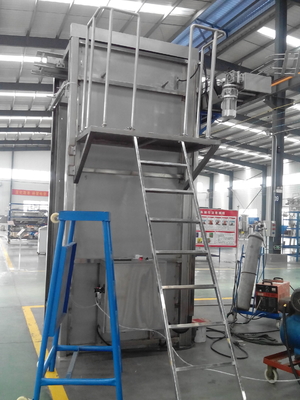 Cadena de producción eléctrica de la cervecería botella automática que aclara la máquina de relleno y que capsula