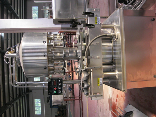 La máquina de embotellado de cristal de Vinager de la uva 3 eléctricos organiza 2000Bph 380V 50Hz
