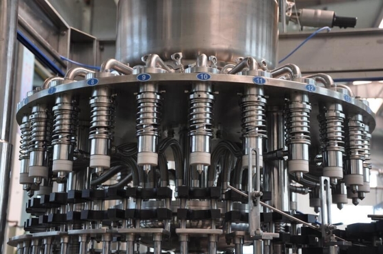 Máquina que capsula de relleno que se lava embotelladoa automatizada 6000 BPH del equipo de la bebida