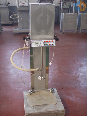 Línea de embotellamiento de la cervecería de la máquina de rellenar de la cerveza de la alta capacidad poder AC50Hz 220V