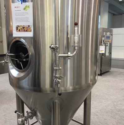 Favorable cerveza del acero inoxidable que elabora las piernas del depósito de fermentación del equipo 10BBL cuatro