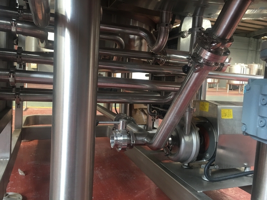 equipo de la elaboración de la cerveza del gran escala 10Bbl con la calefacción de vapor del depósito de fermentación