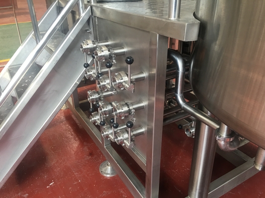 equipo de la elaboración de la cerveza del gran escala 10Bbl con la calefacción de vapor del depósito de fermentación