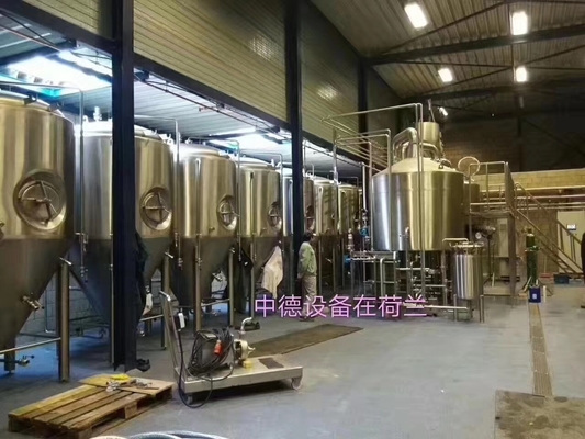 talla media 380V o 220V del equipo del Microbrewery de 3bbl 5Bbl 7Bbl 10Bbl modificado para requisitos particulares