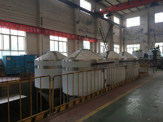 cerveza del gran escala 5000L que elabora el tipo vertical superficie pulida del equipo