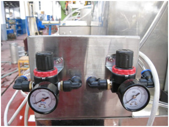 Pantalla táctil de las cabezas de la máquina de rellenar dos del barrilete de cerveza de la aleación del acero inoxidable
