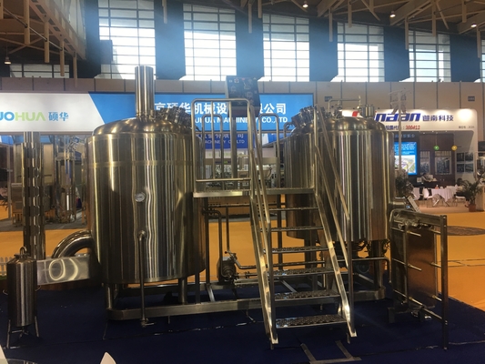 Acero inoxidable 100L 200L 300L del equipo del Microbrewery de la calefacción de vapor por el lote