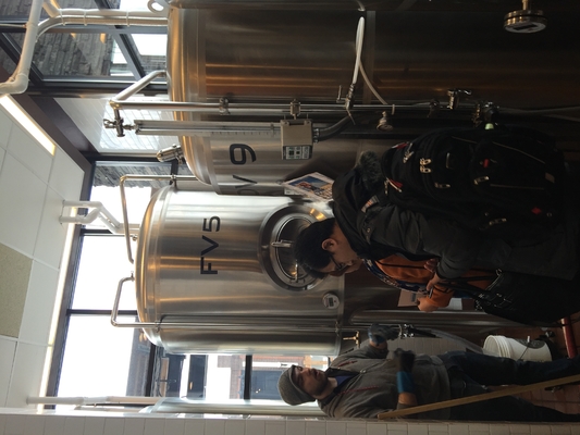 equipo comercial de la elaboración de la cerveza de la cervecería del directo-fuego 3.5bbl pequeño cabido en una calefacción directa del envase 40Hq
