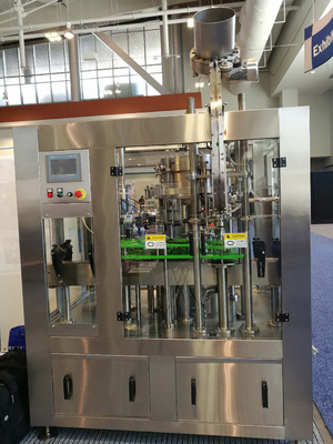 El capsular de relleno del fregado de las botellas de vidrio de la máquina de rellenar de 500 BPH Monoblock