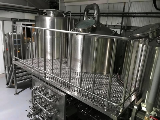 equipo de la cervecería de los sistemas comerciales de la elaboración de la cerveza de la pequeña escala 1200L mini