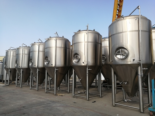 Fermentadora cónica 3000L de la cerveza de fermentación de la cerveza brillante vestida vertical del depósito