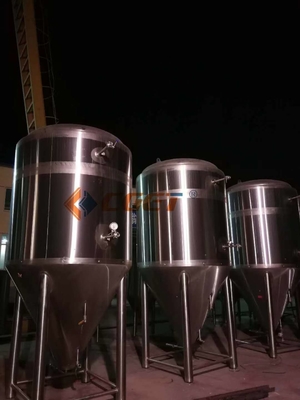 Fermentadora cónica 3000L de la cerveza de fermentación de la cerveza brillante vestida vertical del depósito