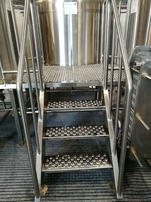 Planta micro del carcelero del sistema del equipo 1200l de la cerveza del acero que elabora inoxidable 304 pequeña