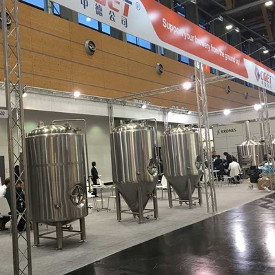 Microbrewery de la cerveza de Brewpub que embarrila el equipo 200L semi automático 500L 1000L