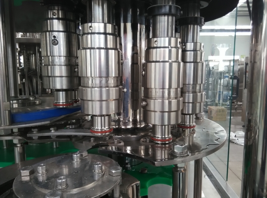 Equipo embotellador de la bebida de AC220V/de AC380V para la botella redonda del tapón de tuerca