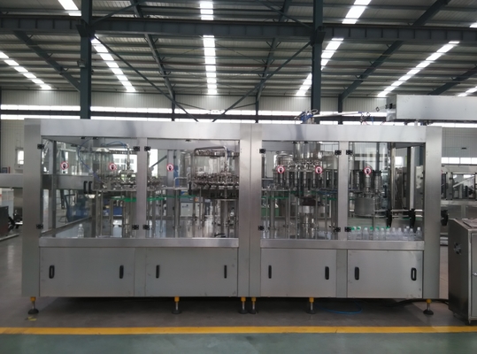 Máquina que capsula de relleno que se lava embotelladoa automatizada 6000 BPH del equipo de la bebida