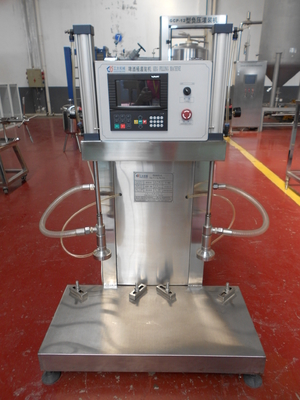 Operación manual de relleno del equipo del barrilete de cerveza de la lavadora y del llenador del barrilete de cerveza del acero inoxidable