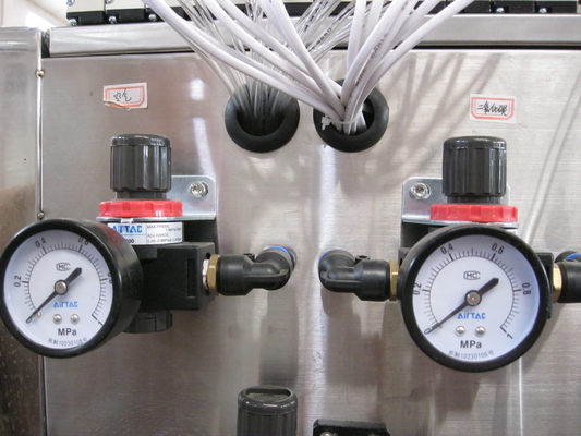 Tipo conducido eléctrico neumático de la lavadora del barrilete de cerveza de la pantalla táctil de 2 cabezas